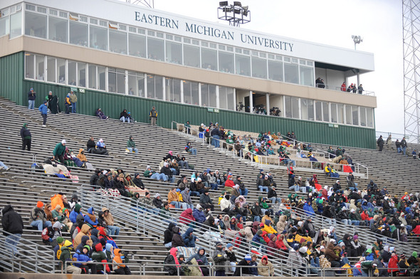 EMU-FANS-thumb-590x392-81227.jpg